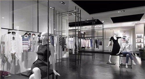 现代风服装店设计