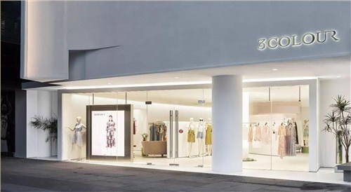 极简白+三原色女性服装店设计